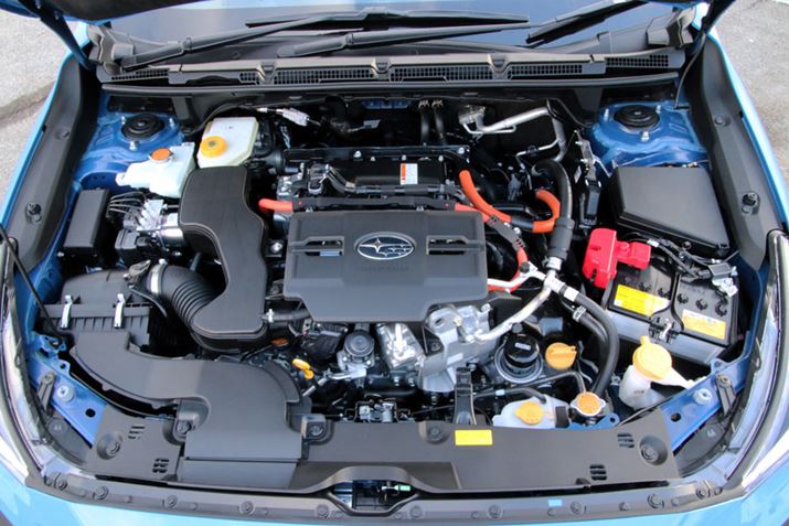 uNXgbN SFHEVvɂ́A2.5LΌ4CGWɂЂƂ̋쓮p[^[gݍ킳ĂAvyVtgőOւȂ@B4WDVXe̗pĂ