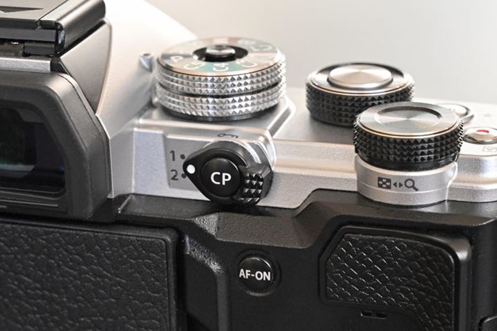 uCP{^v́uAEL{^vɑēڂ