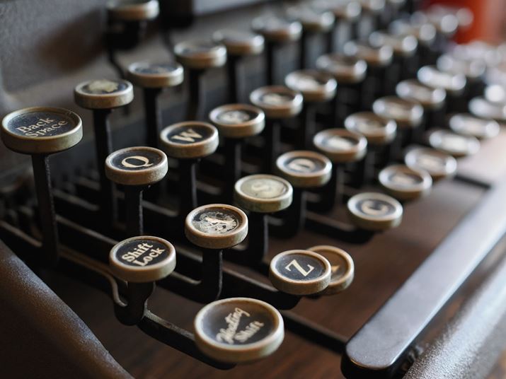 OM-3AM.ZUIKO DIGITAL 25mm F1.8 IIA25mmi35mmZ50mmjAF2.8A1/80bAISO3200AzCgoXFI[gAsN`[[hFNaturalBeʐ^i5184×3888A10.9MBj