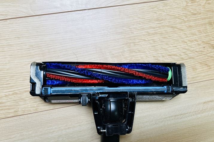 wbh̉]uVBOɊ񂹂ĔzuĂ邽߁AǍۂ̃S~ӁI Ȃ݂ɁAwbh̉ɍ킹Č㕔̃tbvĊJuVNtbvvڂĂAwbhɓ\ɂ߂Ɏ񂵂₷AƂS~zł܂