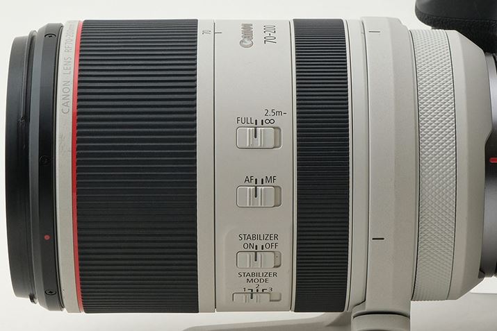 ʂȃXCb`ނԂ̂́uRF70-200mm F2.8 L IS USM ZvƓB͂́uLYvł