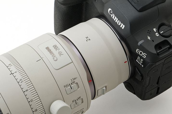 uEXTENDER RF2×v𑕒Bœ_͖][400mmƂȂAJilF2.8F5.6ɂȂ܂