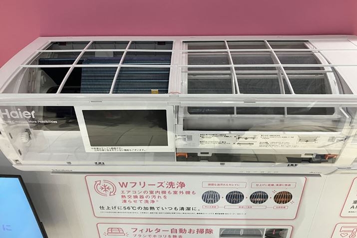 ^]IAtB^[ɕtzR|uVłoAO\ȃ_Xg{bNX֏W߂dg݁B_Xg{bNX͎O₷ȒP