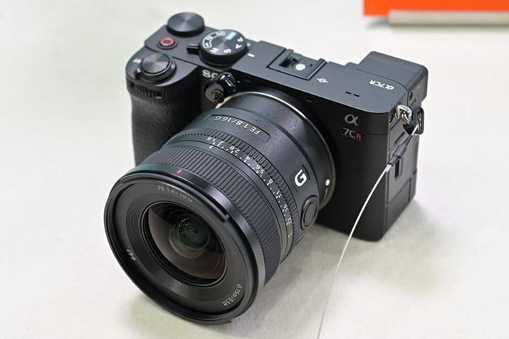 ^EyʂȒLpEPœ_YuFE 16mm F1.8 Gv