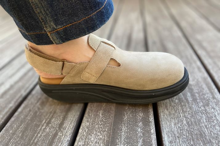 ̊bʂƂ͂킩ȂAiȃbNX̃T_ł