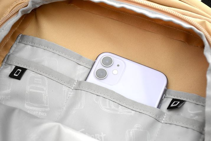 X}z^ubg̃ACR肰Ȃ咣ĂāA[ꏊڗđRBfW^foCXǗ₷ł