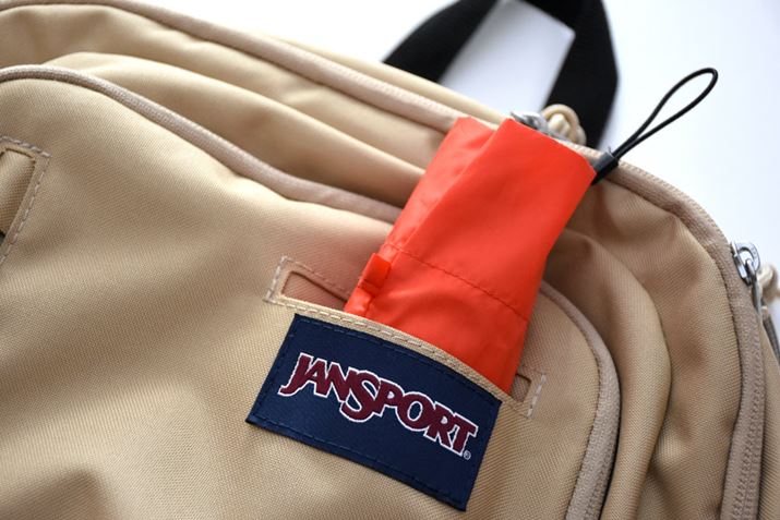 tg̏|PbǵAגACe̎[Ɋpł܂