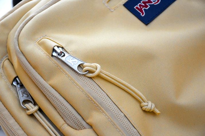 tg|Pbgɐݒuꂽc^|Pbg