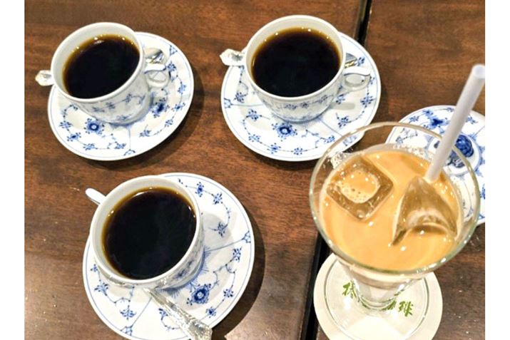 TCtHłꂽu։ṽR[q[͓ʂȖ킢ł