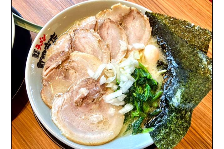 e`PbggĒcX̃`[V[˂𒍕B`[V[炩AX[vɃRNĂ[ł