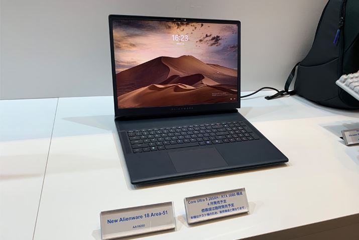 nCXybN18^̃Q[~Om[gPCB𑜓xQHD+i2560×1600jł