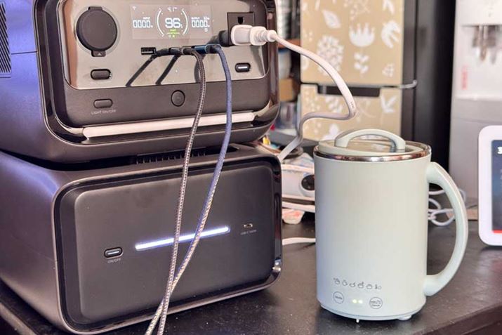 ACo̓|[gid275Ẃu}OJbv^dCȂ COOKMUGvɋdē⒲Ă݂BfXN̏̂ƂXy[XgēłAAcAĉ܂܈߂͕̂֗