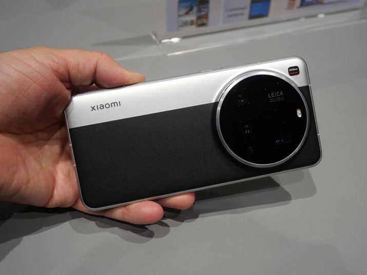 CJJƋJJ𓋍ڂuXiaomi 15 UltravB2f̃C[WZT[𓋍ڂA]\苭Ă̂傫ȃ|Cg