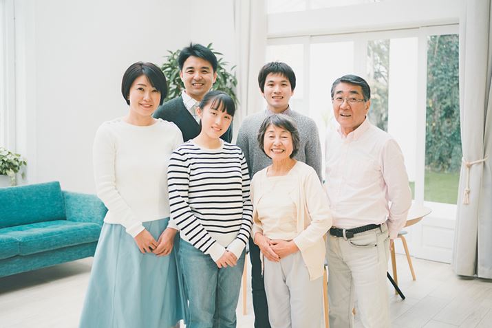 ur[J[h X^_[hv́uƑJ[hv́A{lƐvƂɂĂ铯̔zҁAeAqǂi18Έȏjsł܂