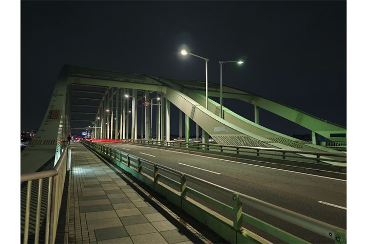 uPOCO F7 Provł̖̕iBu␳ƂĂAÂ̍ČL