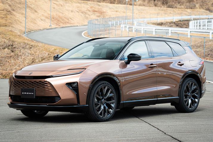 \琔NoāA悢攭ꂽg^uNEvSUVAuNEGXe[gvBS4,930mmAS1,880mmƑ傫ȃ{fBTCYL㋉SUV