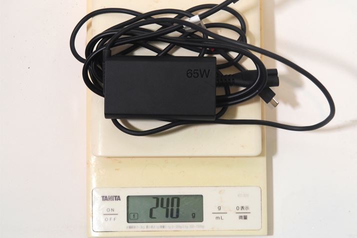 ACA_v^[̏dʁiP[u݁j͎240gł