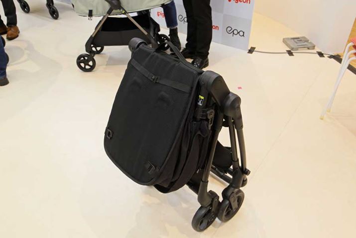 ܂肽񂾍ŏ̏Ԃł́A{̃TCY50ij×32.5isj×80ijcm̃RpNgTCYɂȂBdʂ6.9kgȂ̂ŁA^тł͂Ȃ