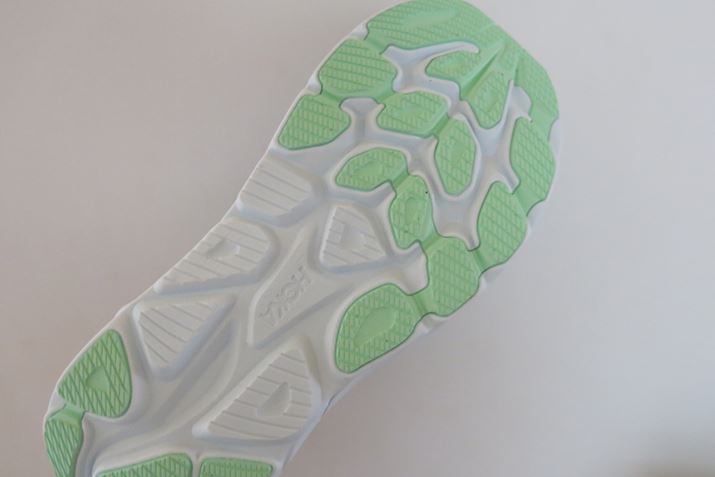 AEg\[ɂ͑ϖՐɂꂽfu[Vo[̗p