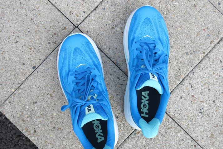 ʐ^̃u[̓X|[eB[ȈۂA^E[X₷J[LxɓWJĂ