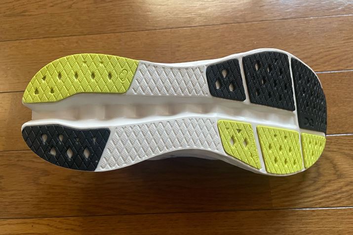 AEg\[̓pbhɌ݂A\[p^[̍EĂBlIɂ͂܂ŗĂOñV[YōłObvƎv