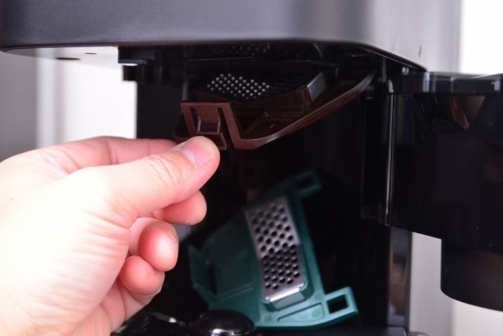 bVtB^[́AuoXPbgṽt^ɊJĒEB́uoXPbgv̓t^ƊOĊې􂢂ł܂