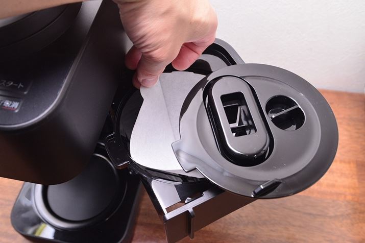 y[p[tB^[͈ʓIȎdlƓAƉ܂āAʐ^̂悤ɃZbgB̓ɍ킹悤ɁAۂuoXPbgӂvŕ܂