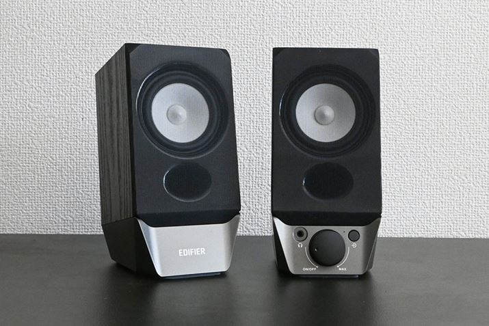 EdifierUSB DACځBluetoothΉXs[J[uED-R19BTv