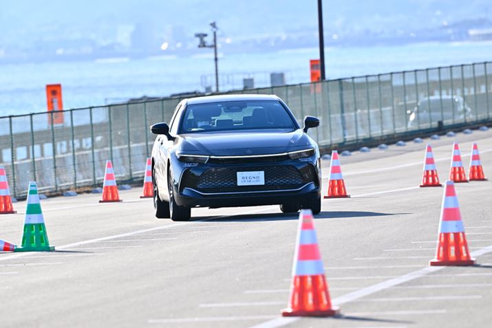 uNENXI[o[vŃpCX[sƁAuGR-XIII TYPE RVv̂قnhOɑ΂Ă萳mɎԗ肵đsł