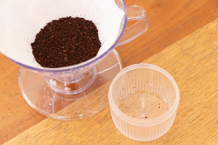 ÓdCɂfނgĂ邽߁AڂւA󂯎MɎcR[q[͂ق̏