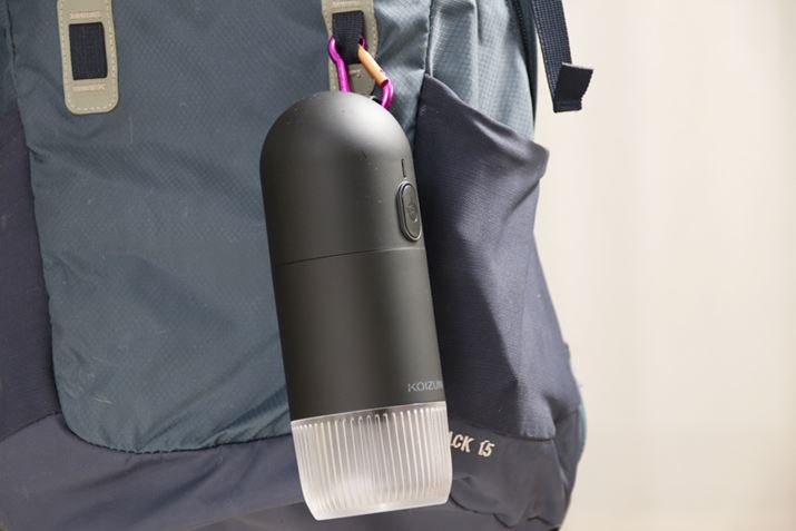 {̏㕔̃tbNɃJrit΁AobOȂǂɒ݂Ď^ׂ܂Bdʂ͖340gȂ̂ŁASɂ͊Ȃł傤