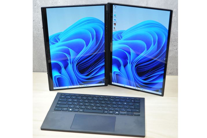 L[{[hƃfBXvCSɕĂ邽߁AfBXvC]ďcʂ2ׂĎgƂ\ł