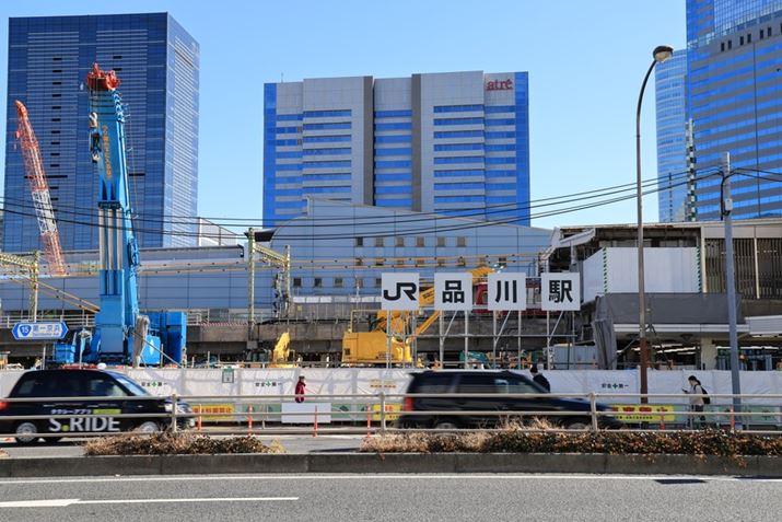 EOS R5 Mark IIARF24-105mm F4 L IS USMA43mmAVb^[DI[gAF9A1/125bAISO100AzCgoXFI[gi͋CDjAsN`[X^CFi