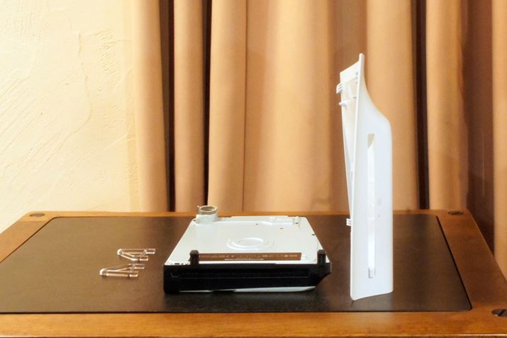 IvṼfBXNhCuBhCu{̂̂قAOJo[Ɛݒup̃OtbgĂ