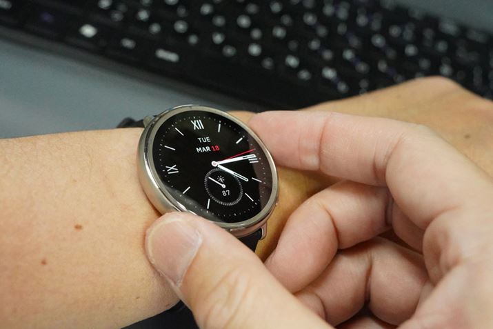 ی^tFCXɁA1.32C`̗L@ELfBXvC𓋍