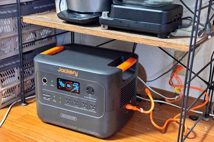 uJE-3000Bv͒io3,000WŁAo͂̍Ɠd֓ɋdł邽߁ALb`Xy[XɐݒuĎgp̂ɂ֗