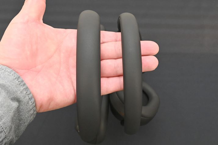 ʐ^uWH-1000XM6ṽwbhohAEuWH-1000XM5ṽwbhohBwbhohLĂ̂ЂƖڂł킩܂