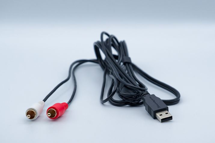 炪AiOo͂̂߂̐pP[uBUSB DAC@\ĂƂƂł傤