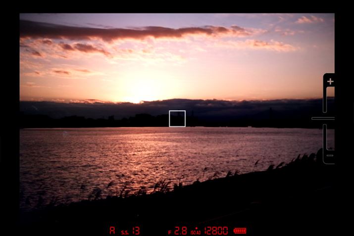 uNVbNv[hEVFʁBʉE̘Ioj͂Io\j[N