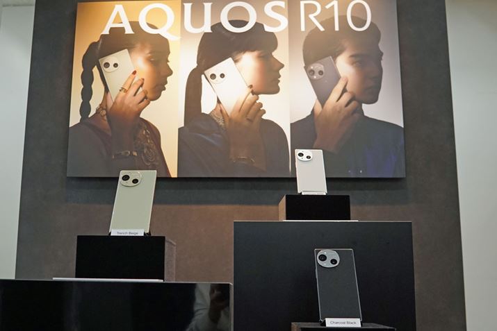 V[vuAQUOS R10vB2025N7{\BSIMt[ł̉i11~Oiōj