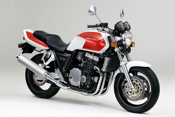 uCB1000 SUPER FOURv1991NɊJÂꂽu[^[V[vɎQloiA1992NHɔꂽBuvWFNg BIG-1vɂ萶܂ꂽŏ̃fƂƂŁAurbOvƂĂ΂