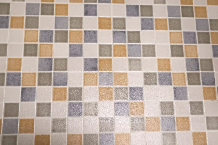 1ł̂ƂI ̂́A[[uV͂ĂȂꏊ̃S~菜ĂƂŁAz͂̋܂B3|ƁAɃtAV[g̃jICkł݂܂AL͂قڊ܂ł