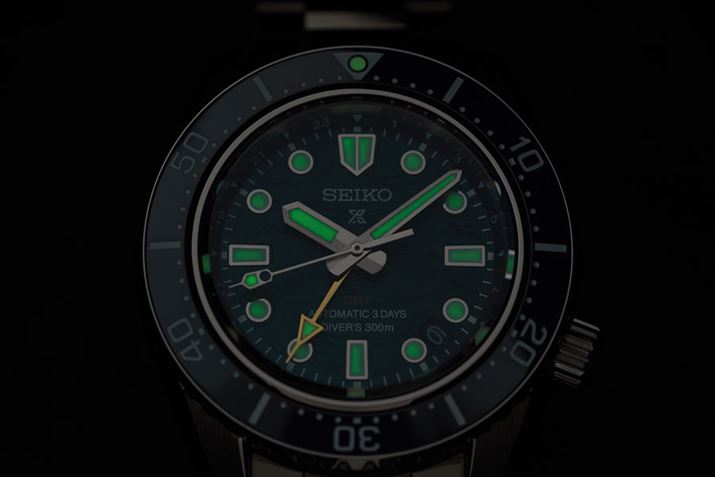 jAbjAGMTjACfbNXɓhzꂽ~hAÂłmȎF炵܂