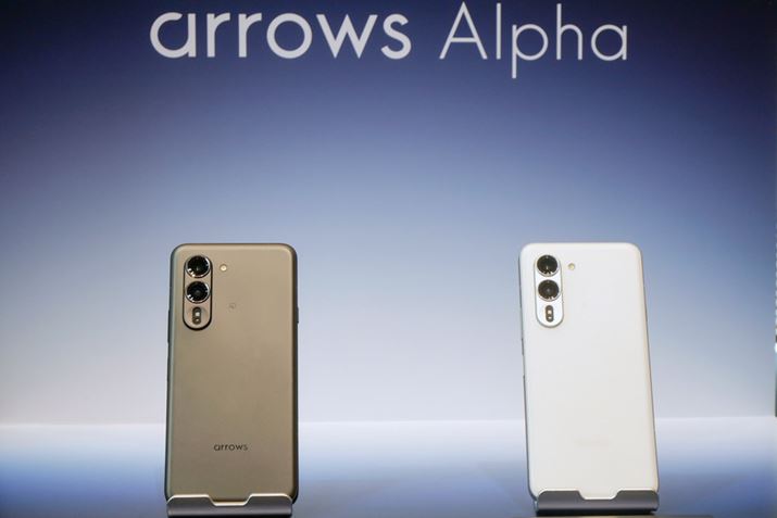 FCNT̐V@uarrows Alphav́A`bvZbgɁuDimensity 8350 Extremev𓋍ڂ~hnCNXɗނ郂fB\ł́u肪͂nCGhvƂăAs[ȂĂ