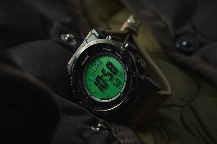 ÈłŕяオI JVI̒~LCD𓋍ڂuvgbNv̎̓r[