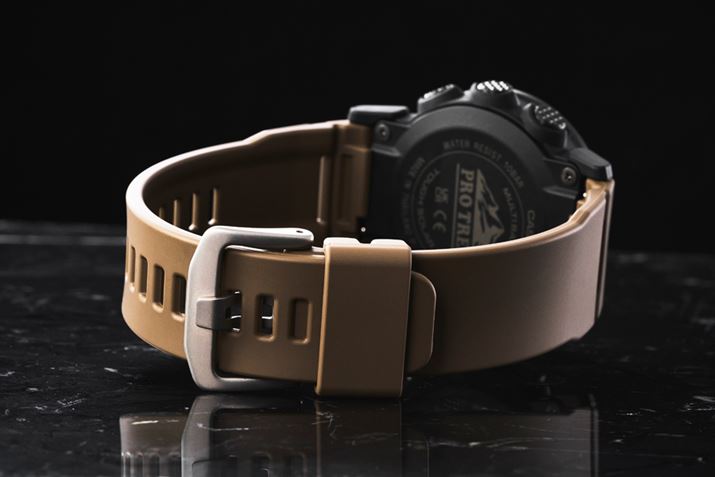 oh̓oCI}XvX`bNꂽ\tgE^B_[NR[eJ[ł