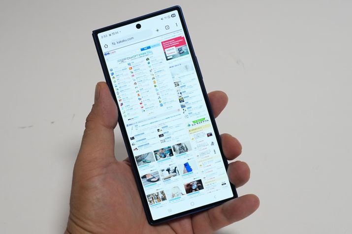 8C`̑ʂ𕁒ʂ̃X}[gtHƓoŌgтł܂