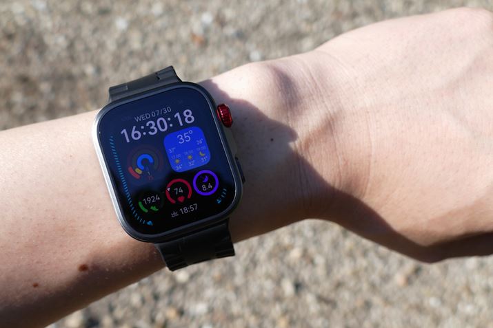 SuicaȂǃ^b`ςƌ΁A{Iȋ@\͂قړڂĂ܂