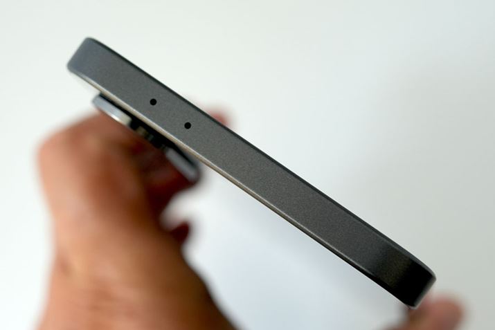 㕔ɂ̓}CN𓋍ځBwbhz[q͓ڂȂ