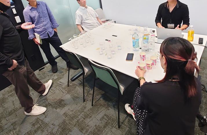 EH[^[T[o[̂ƐĕҏW9lňݔ